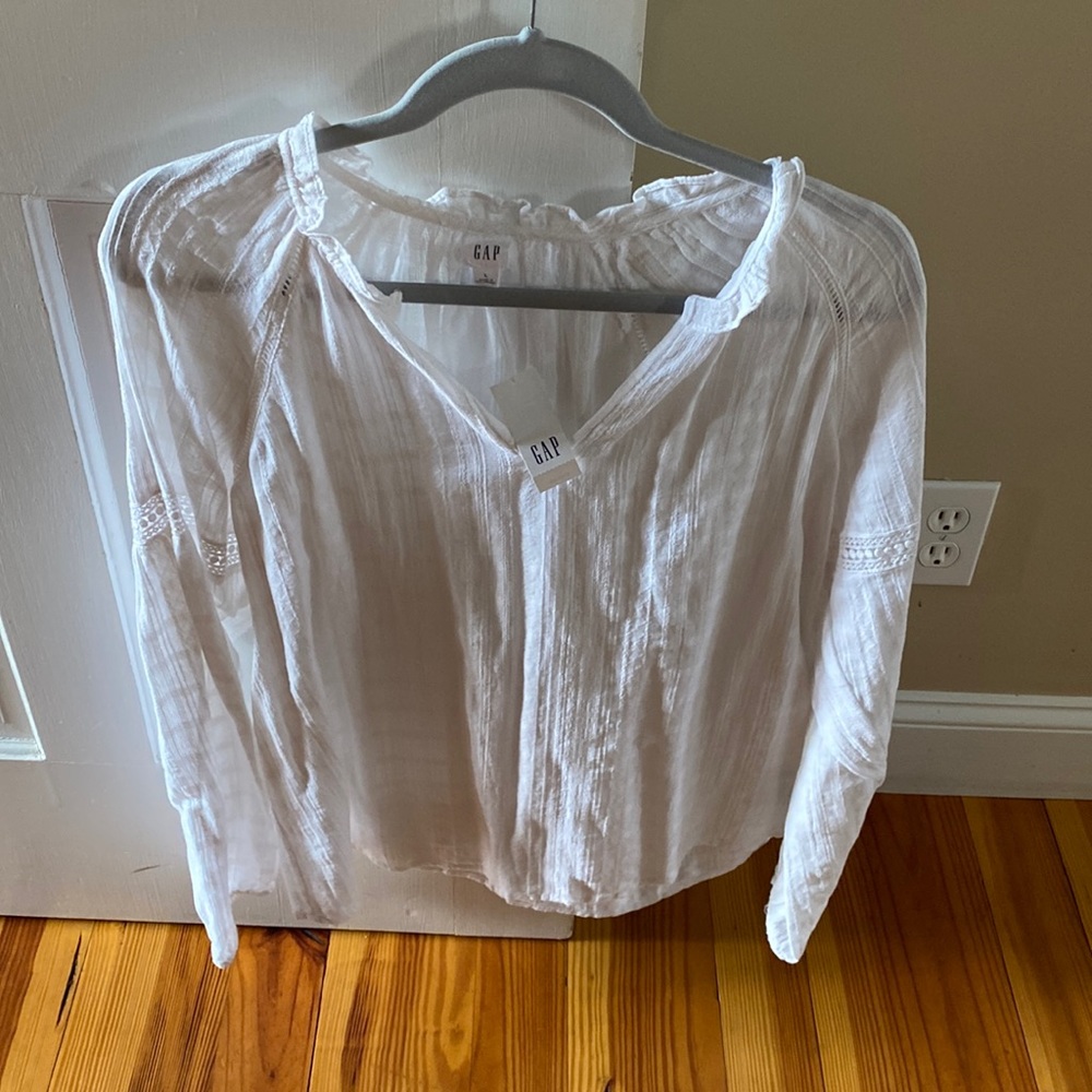 Gap long sleeve size Large new with tags
